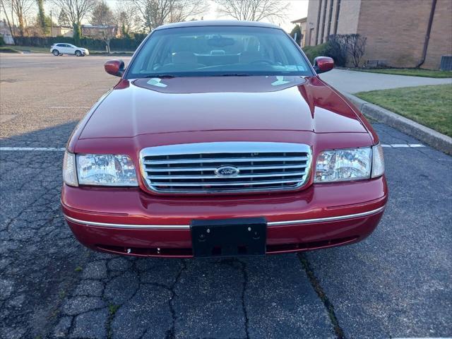 used 1998 Ford Crown Victoria car, priced at $5,995