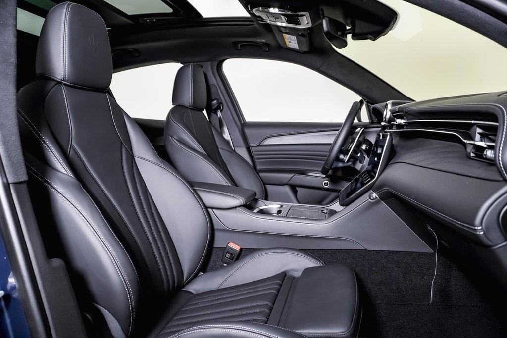 new 2025 Maserati Grecale car, priced at $124,525