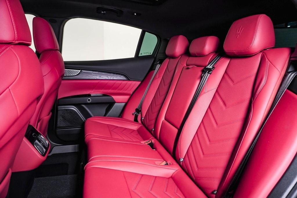 new 2025 Maserati Grecale car, priced at $86,825