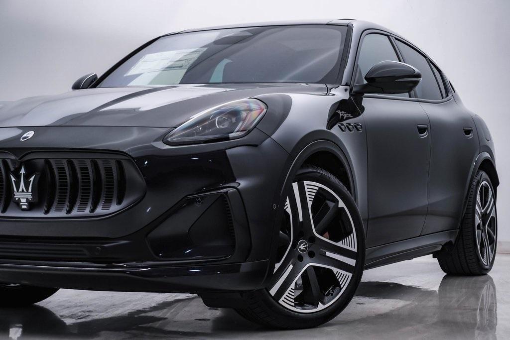 new 2025 Maserati Grecale Folgore car, priced at $116,355