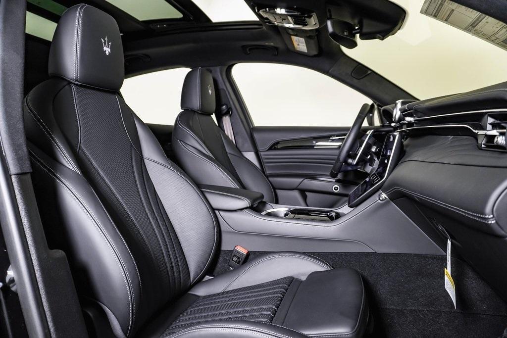new 2025 Maserati Grecale Folgore car, priced at $116,355