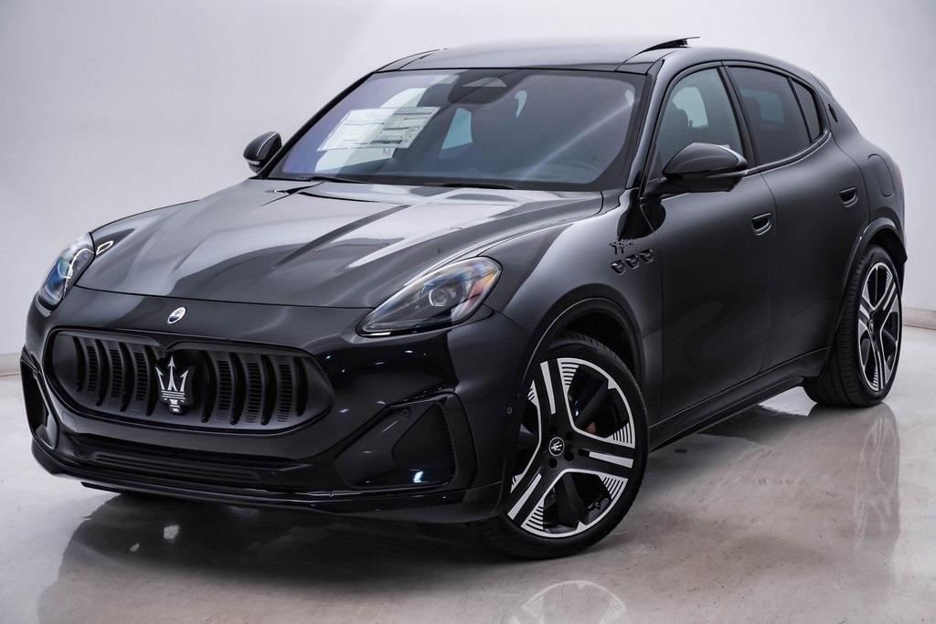 new 2025 Maserati Grecale Folgore car, priced at $116,355
