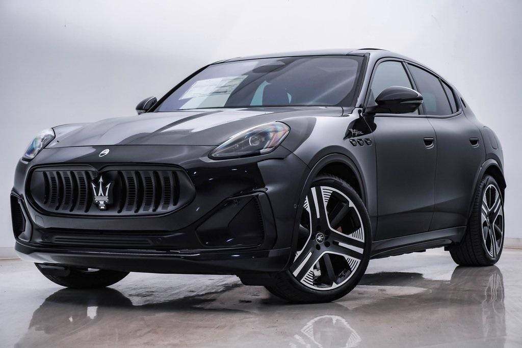 new 2025 Maserati Grecale Folgore car, priced at $116,355