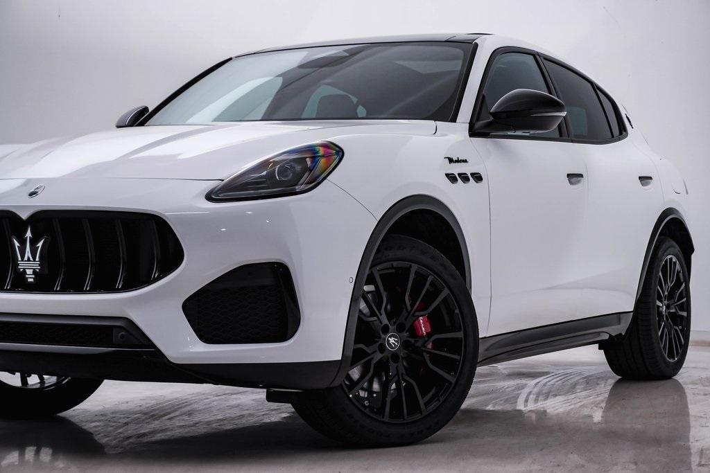 new 2025 Maserati Grecale car, priced at $80,195