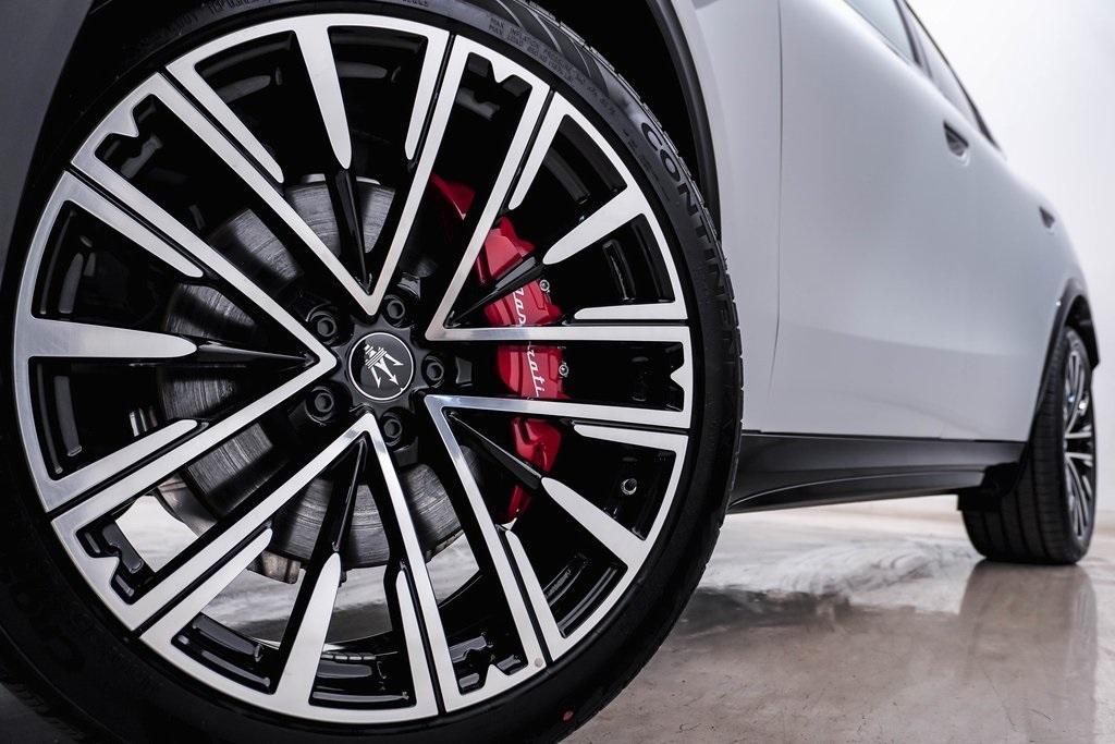 new 2025 Maserati Grecale car, priced at $92,825
