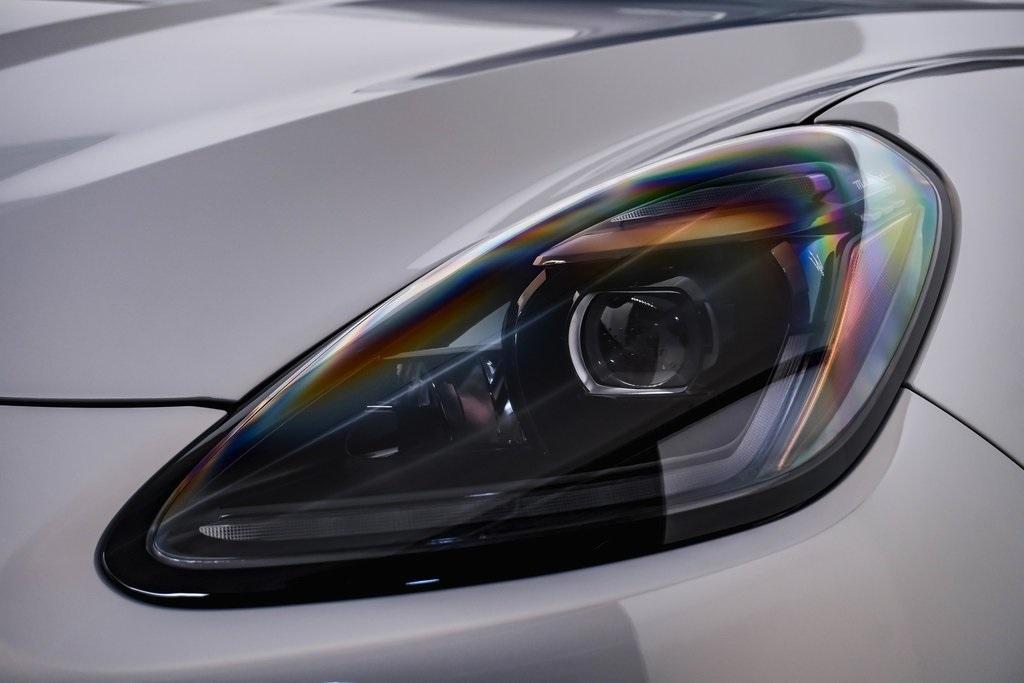 new 2025 Maserati Grecale car, priced at $92,825