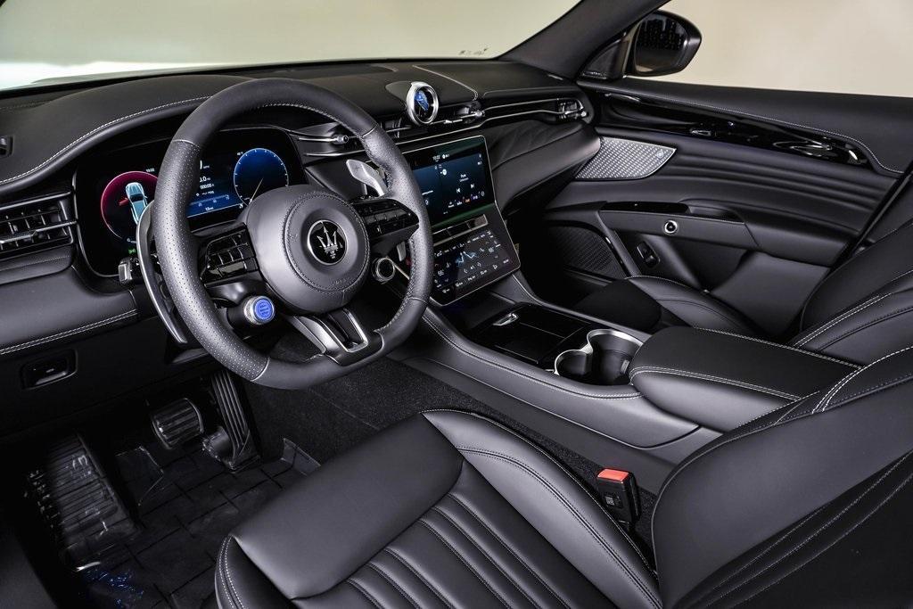 new 2025 Maserati Grecale car, priced at $80,195