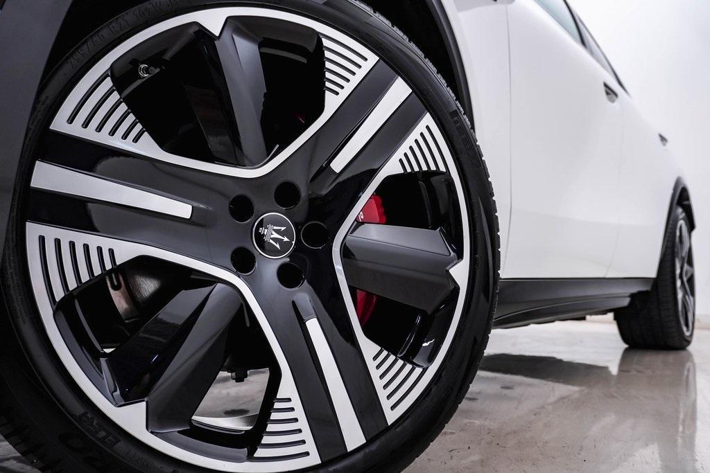 new 2025 Maserati Grecale Folgore car, priced at $109,295