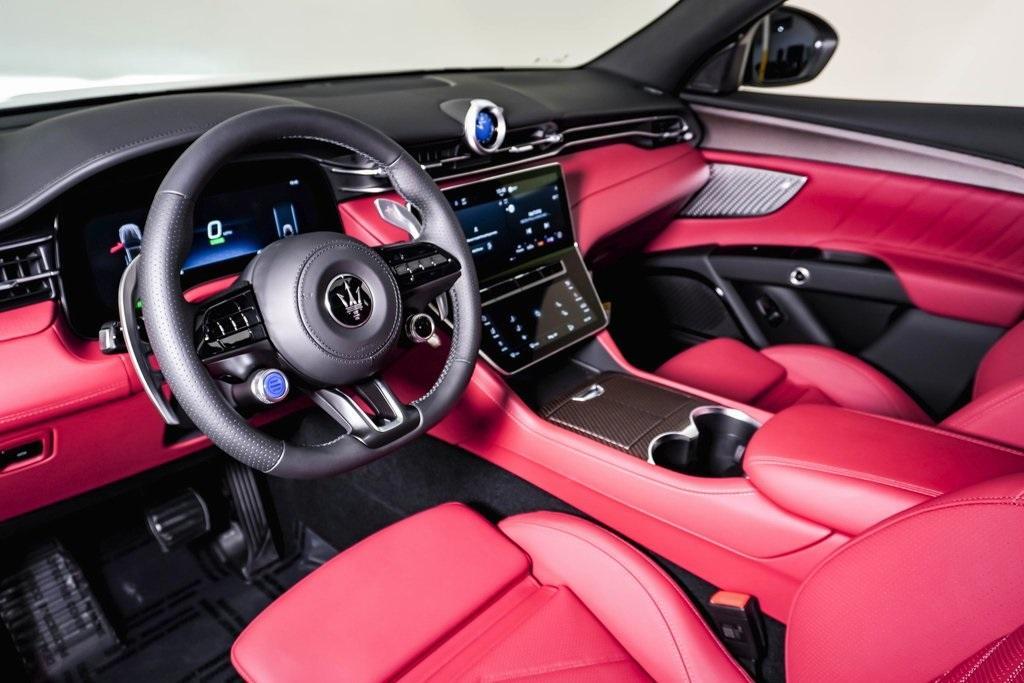 new 2025 Maserati Grecale Folgore car, priced at $109,295