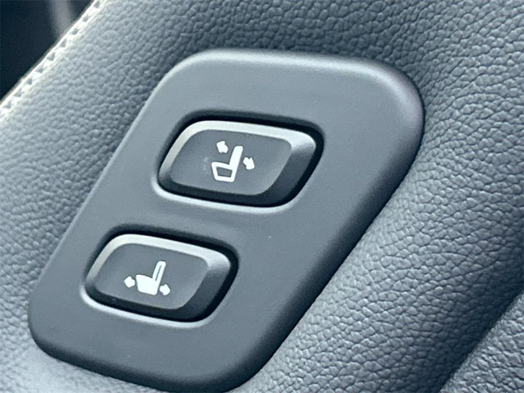 new 2026 Genesis G70 car, priced at $49,310