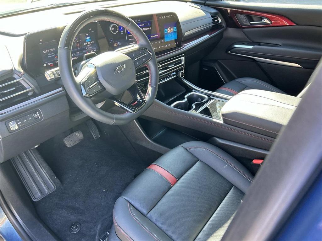used 2024 Chevrolet Traverse car, priced at $47,902