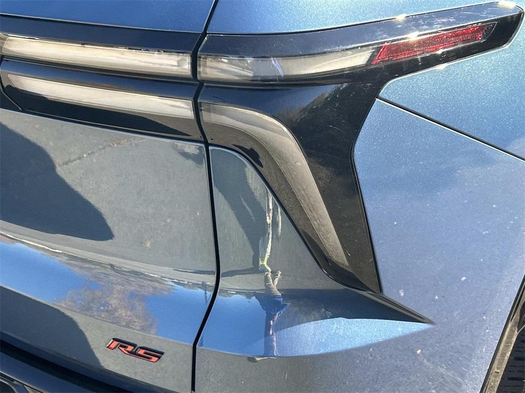 used 2024 Chevrolet Traverse car, priced at $47,902