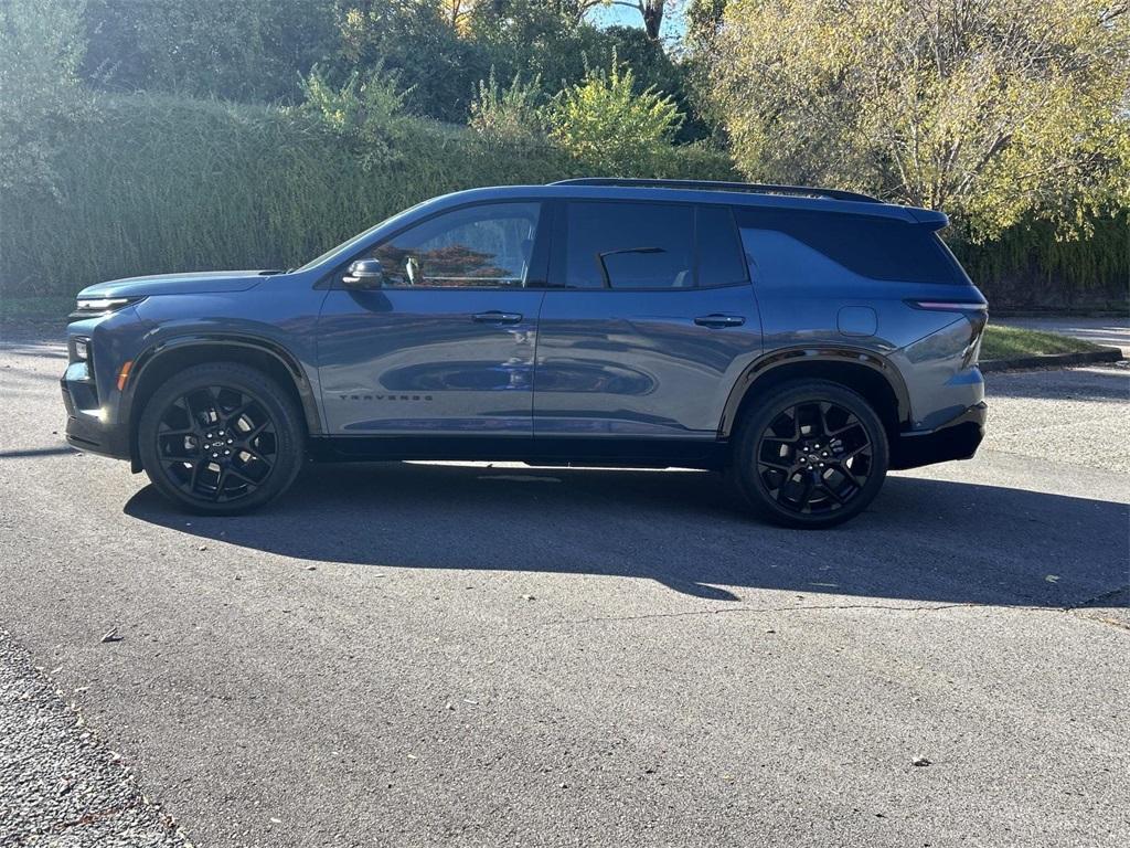 used 2024 Chevrolet Traverse car, priced at $47,902