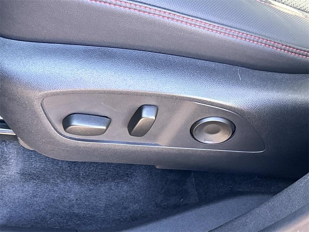 used 2024 Chevrolet Traverse car, priced at $47,902