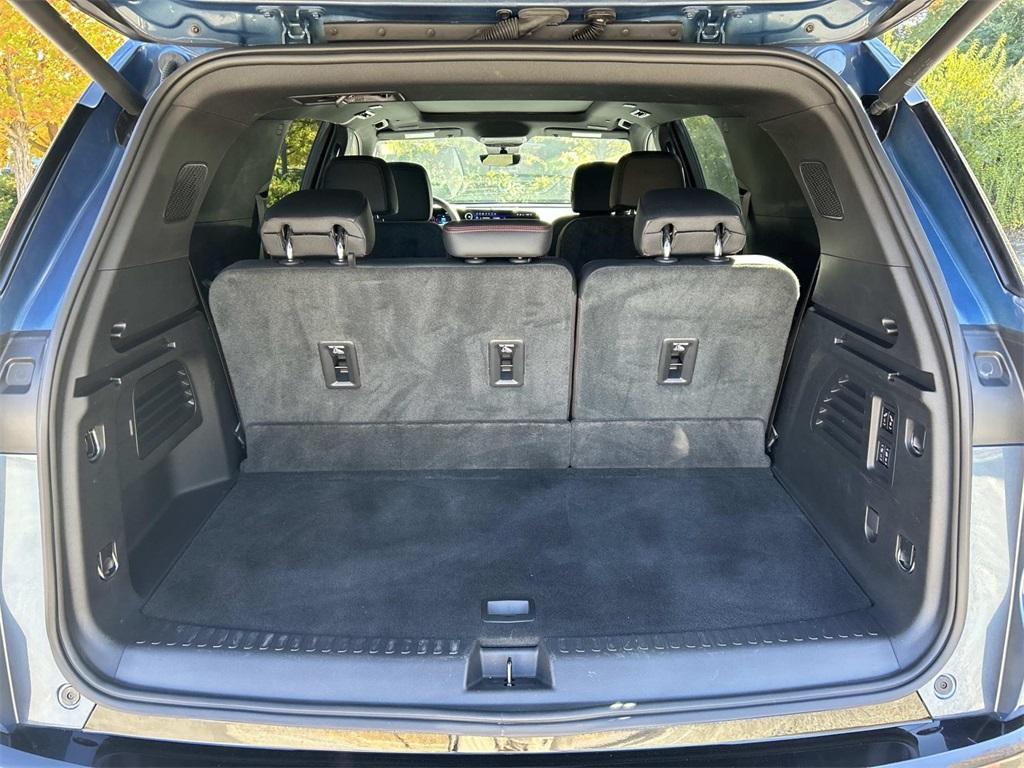 used 2024 Chevrolet Traverse car, priced at $47,902