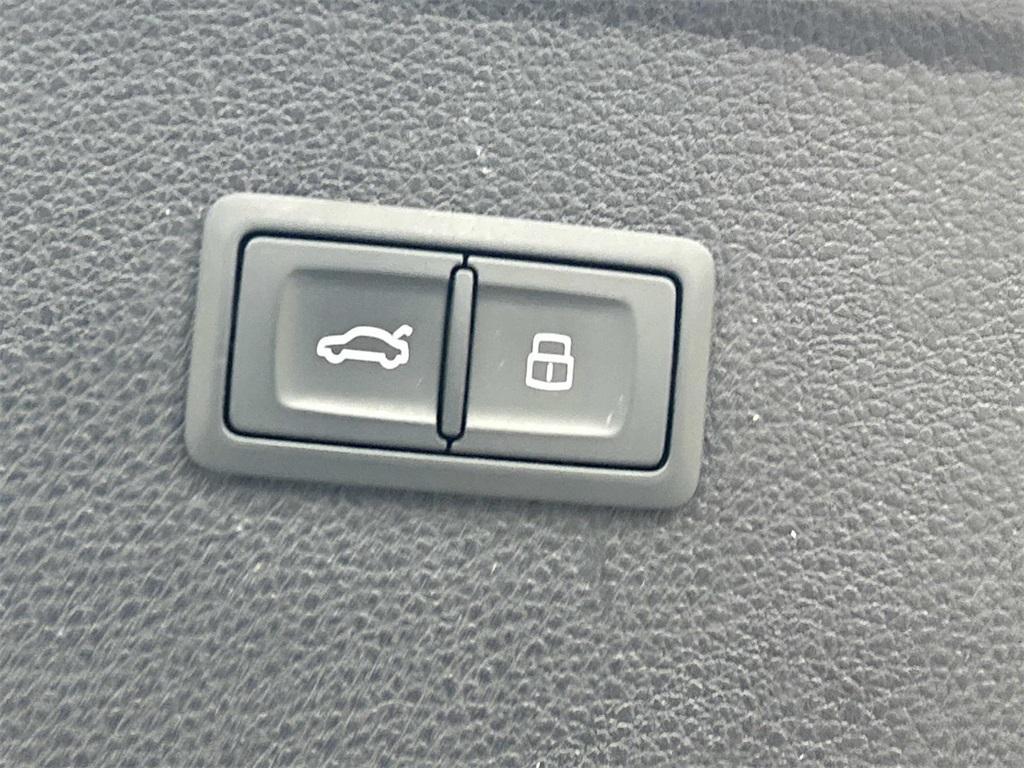 used 2019 Audi Q5 car, priced at $18,902