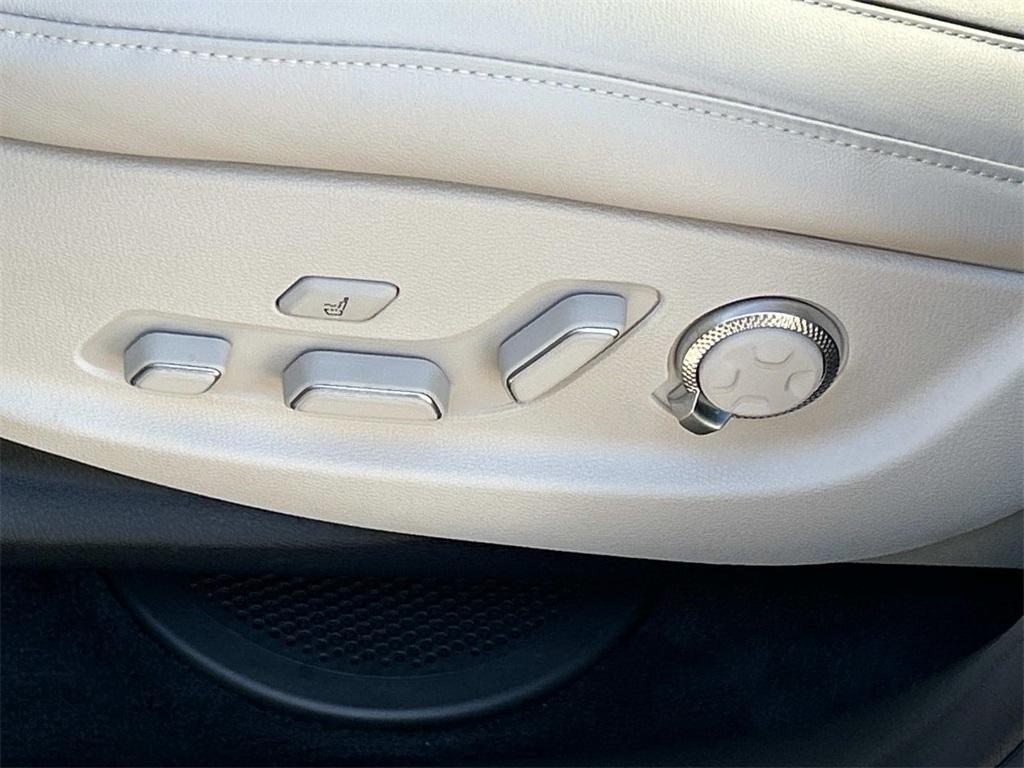 used 2025 Genesis GV80 car, priced at $62,902