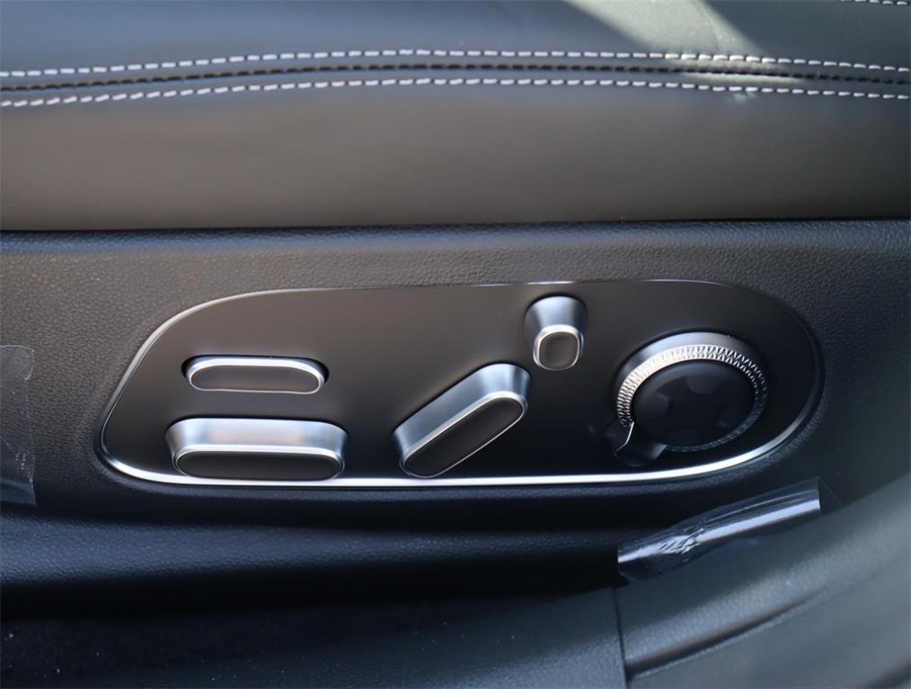 new 2024 Genesis G90 car, priced at $93,270