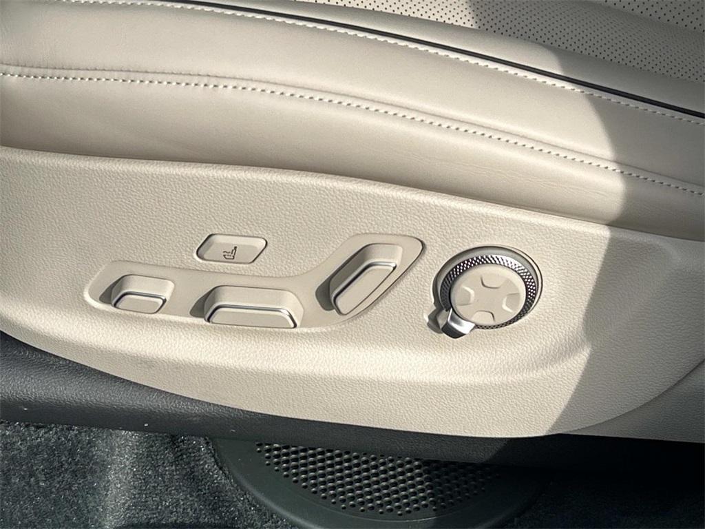 new 2026 Genesis GV80 car, priced at $85,060