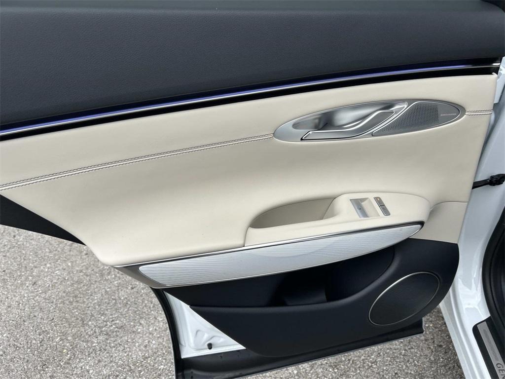 new 2026 Genesis GV70 car, priced at $60,075