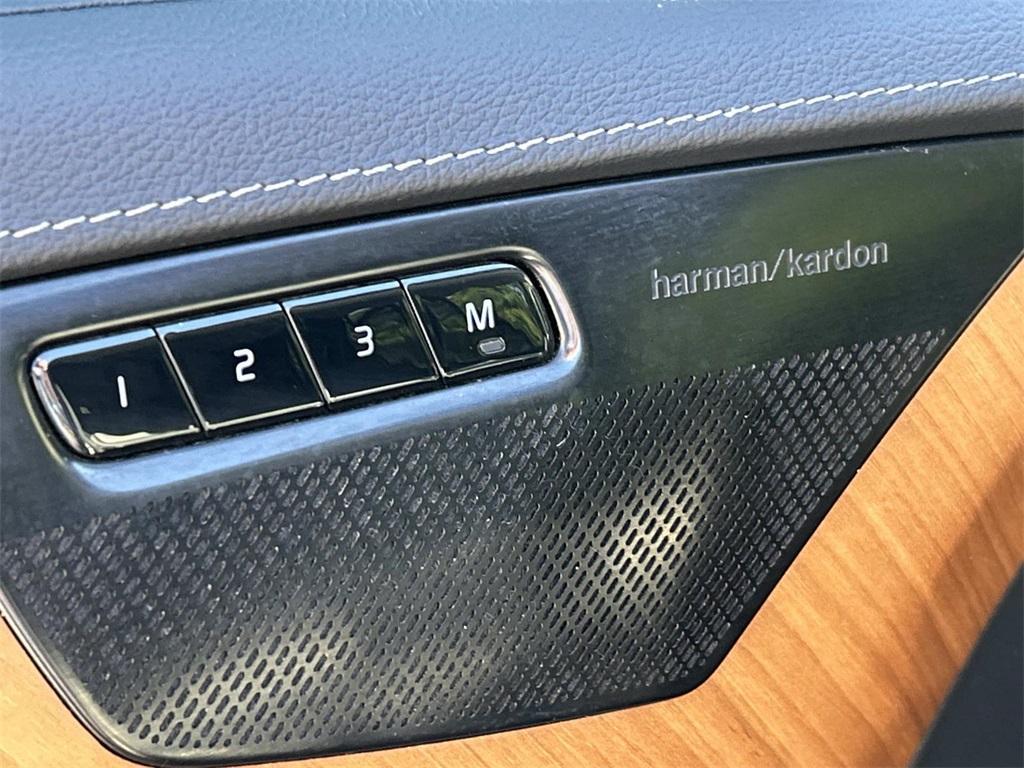 used 2020 Volvo XC90 car, priced at $29,402