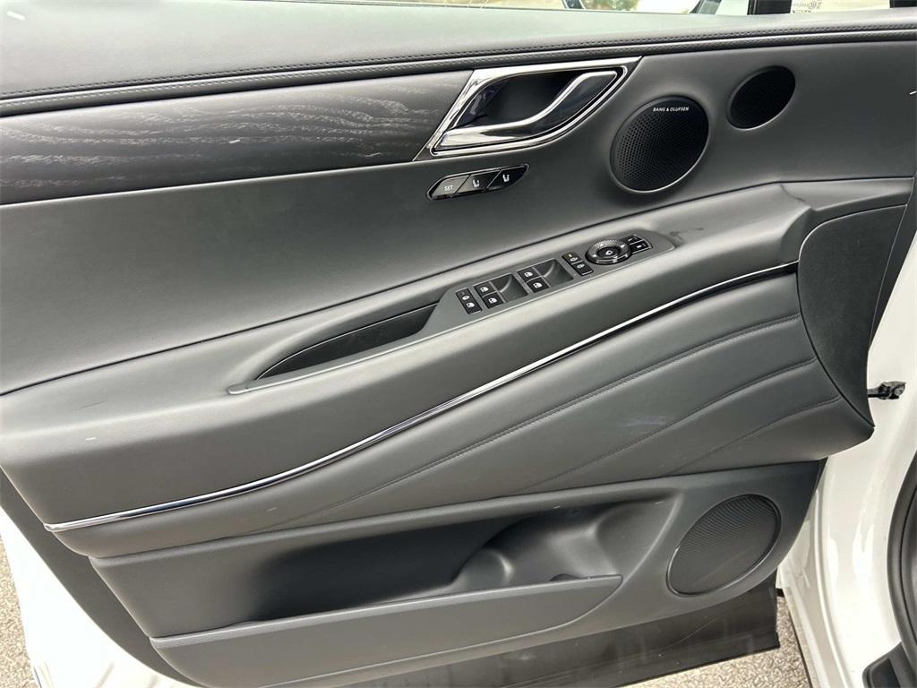 new 2026 Genesis GV80 Coupe car, priced at $91,545