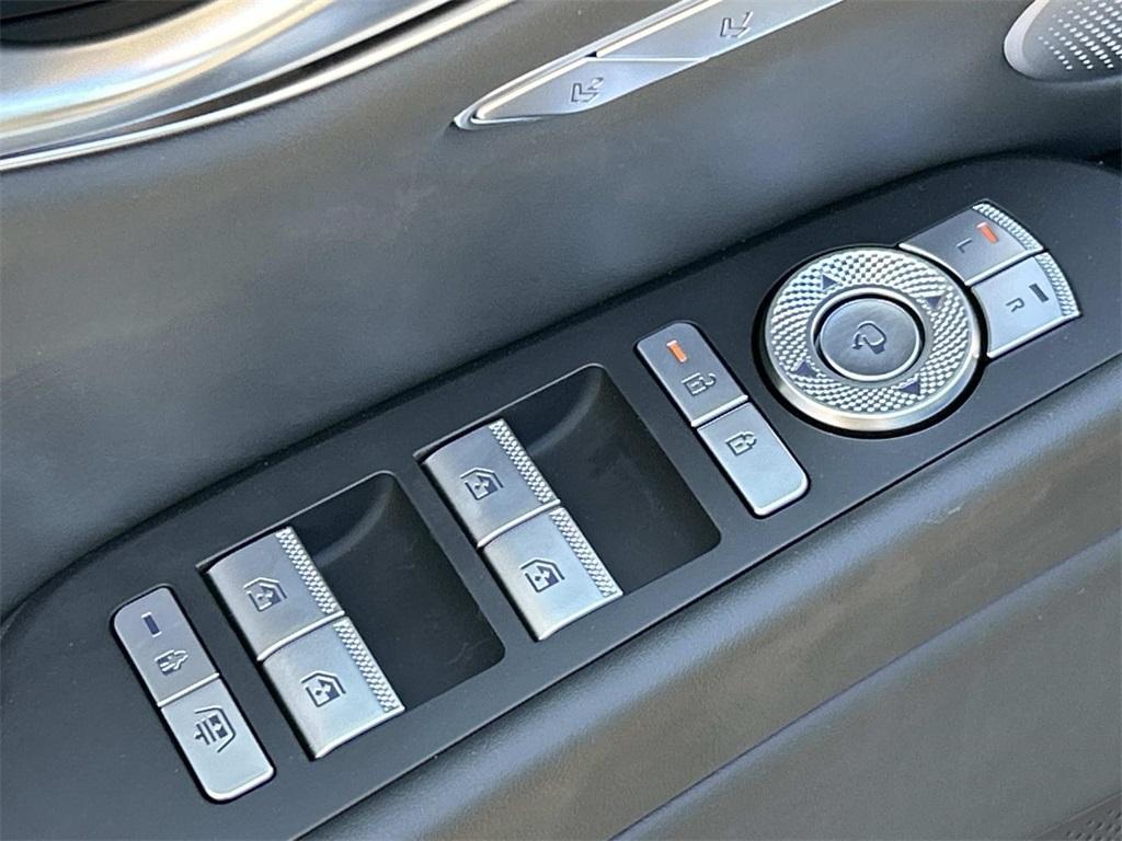 new 2026 Genesis G80 car, priced at $72,555