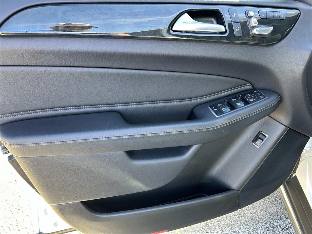 used 2017 Mercedes-Benz GLE 350 car, priced at $15,912