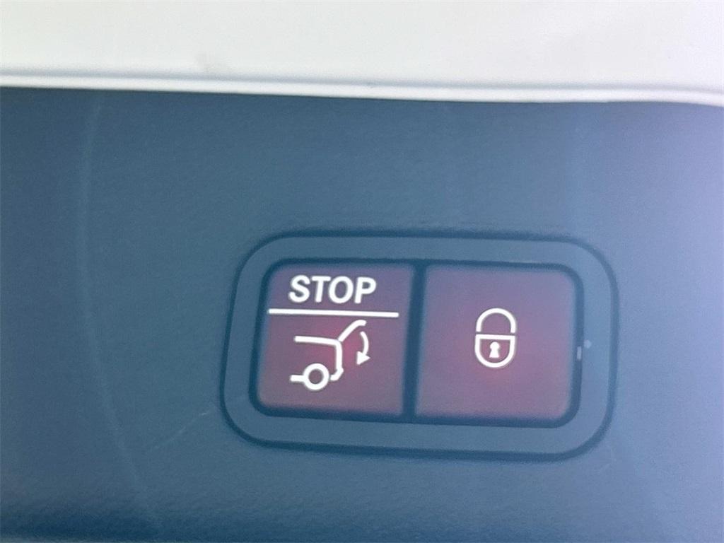 used 2017 Mercedes-Benz GLE 350 car, priced at $15,912