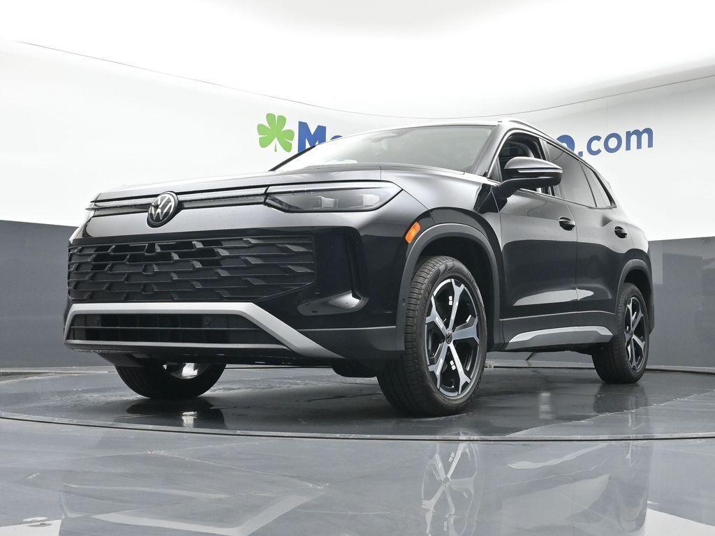 new 2025 Volkswagen Tiguan car, priced at $34,770