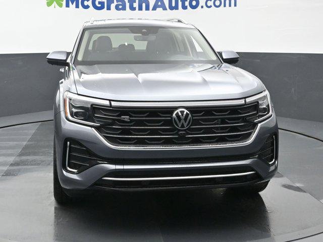 new 2024 Volkswagen Atlas car, priced at $50,941