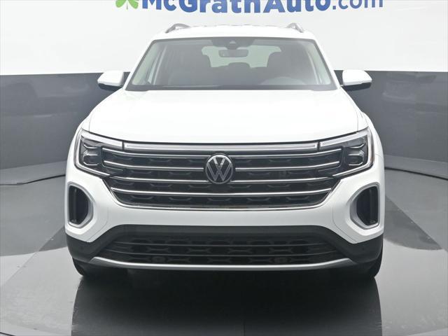 new 2024 Volkswagen Atlas car, priced at $40,855