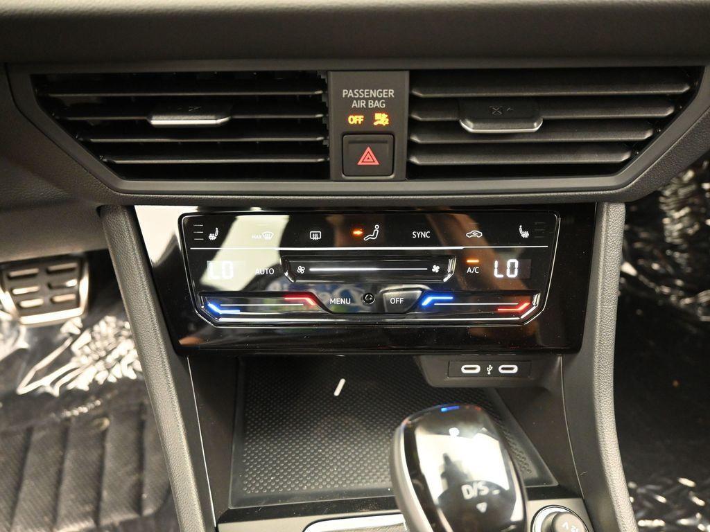 new 2025 Volkswagen Jetta car, priced at $23,944