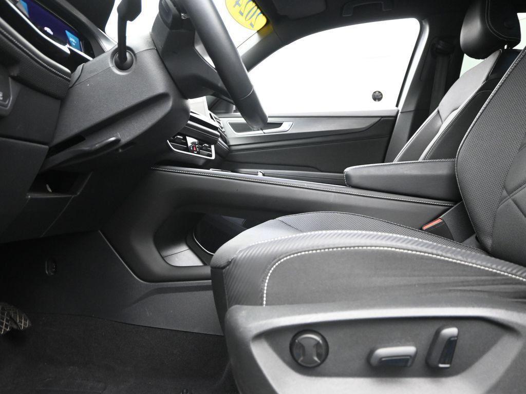 used 2024 Volkswagen Atlas Cross Sport car, priced at $31,997