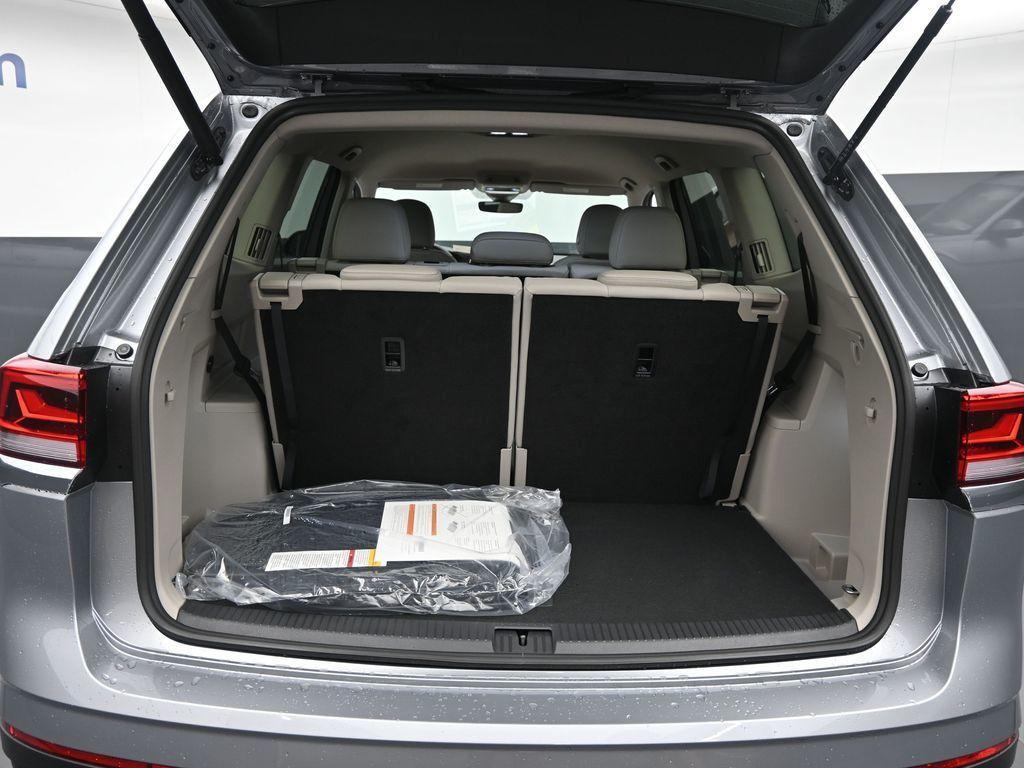new 2025 Volkswagen Atlas car, priced at $35,636