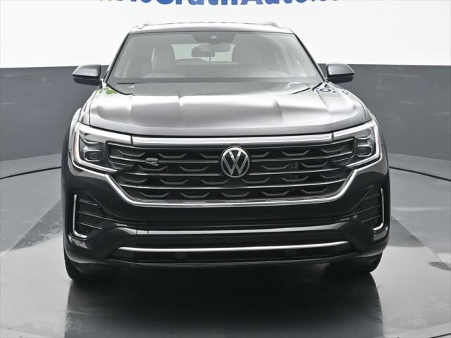 new 2024 Volkswagen Atlas Cross Sport car, priced at $41,721