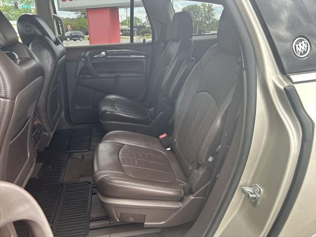 used 2014 Buick Enclave car, priced at $12,500