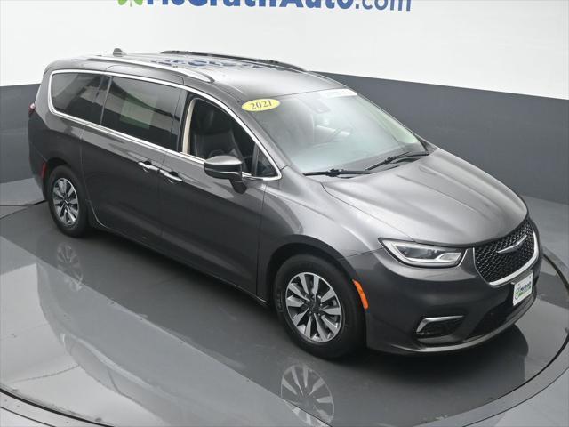 used 2021 Chrysler Pacifica Hybrid car, priced at $21,500