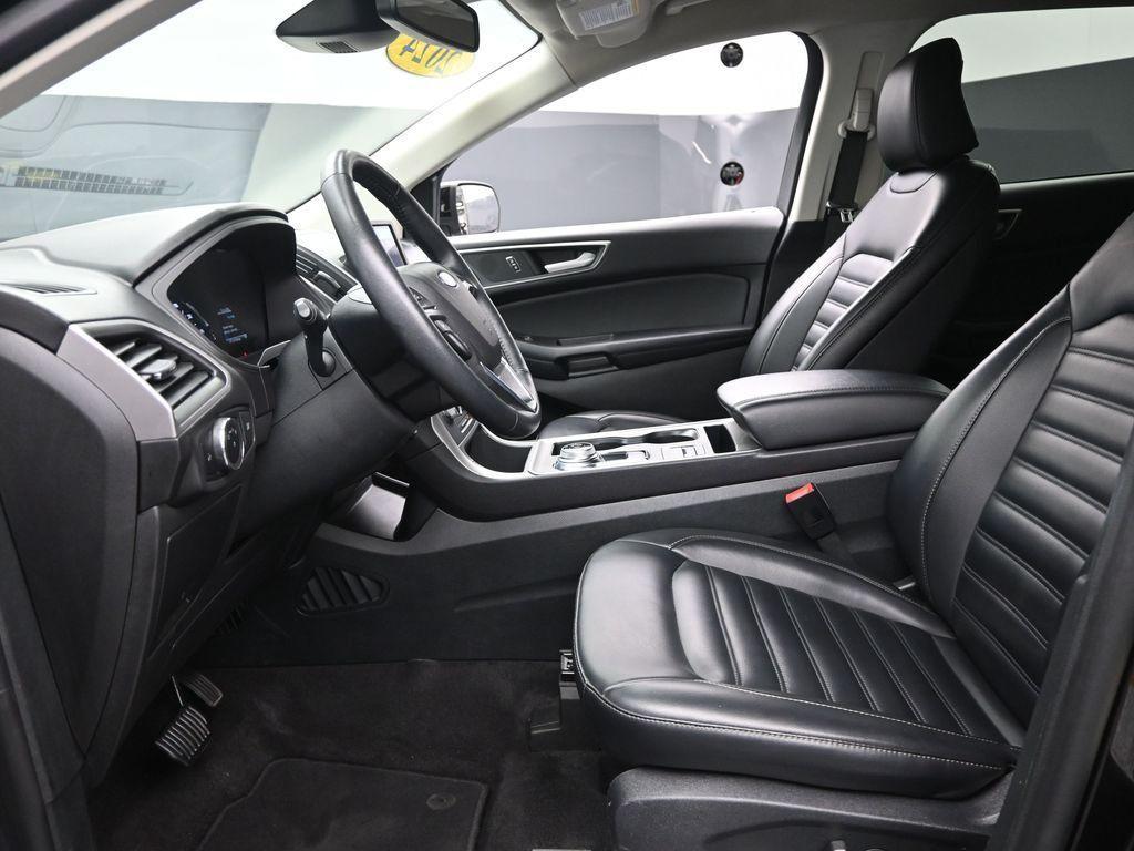 used 2024 Ford Edge car, priced at $25,000