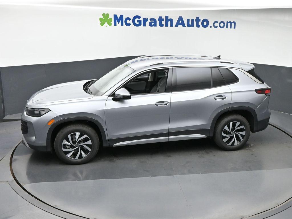 new 2025 Volkswagen Tiguan car, priced at $30,693