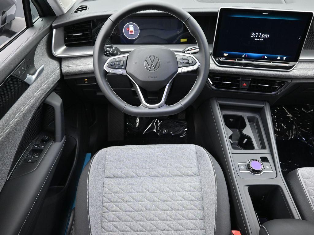 new 2025 Volkswagen Tiguan car, priced at $30,693