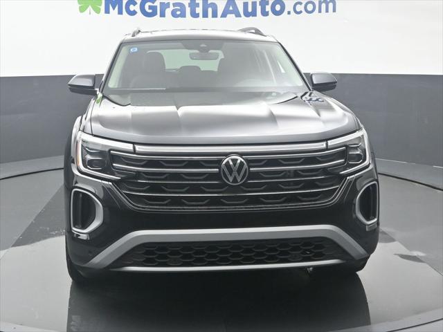 new 2025 Volkswagen Atlas car, priced at $45,904