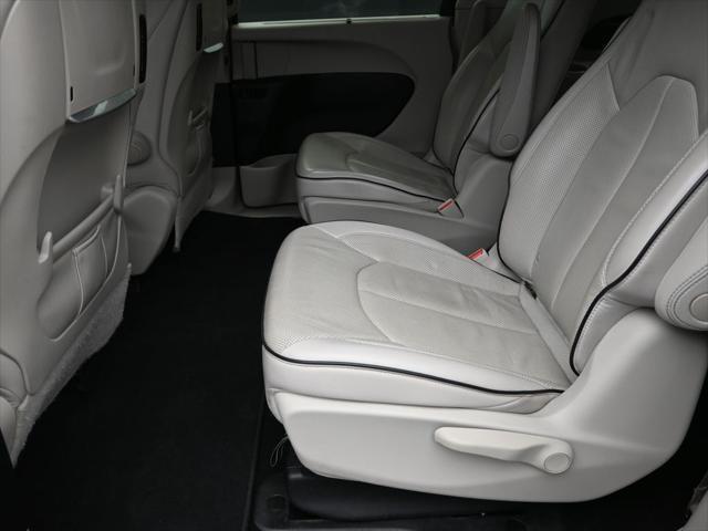 used 2018 Chrysler Pacifica Hybrid car, priced at $13,500