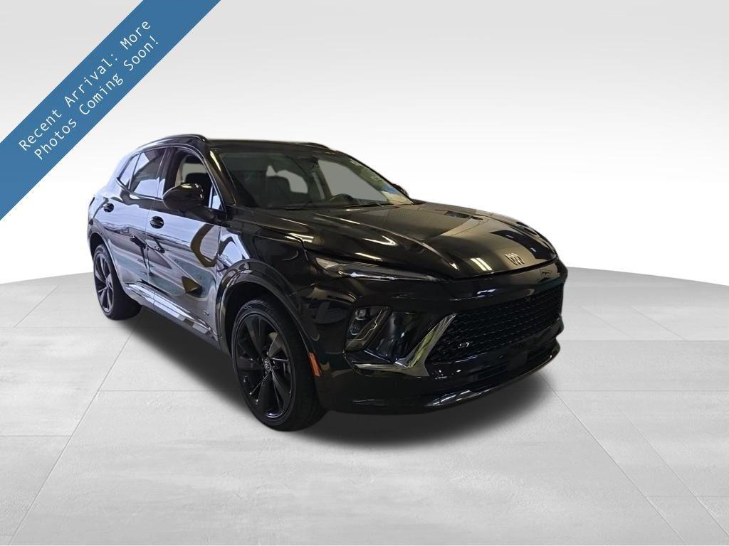 used 2024 Buick Envision car, priced at $30,930