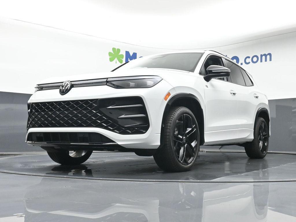 new 2025 Volkswagen Tiguan car, priced at $37,225