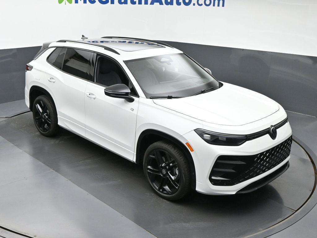 new 2025 Volkswagen Tiguan car, priced at $37,225