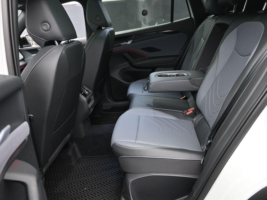 new 2025 Volkswagen Tiguan car, priced at $37,225