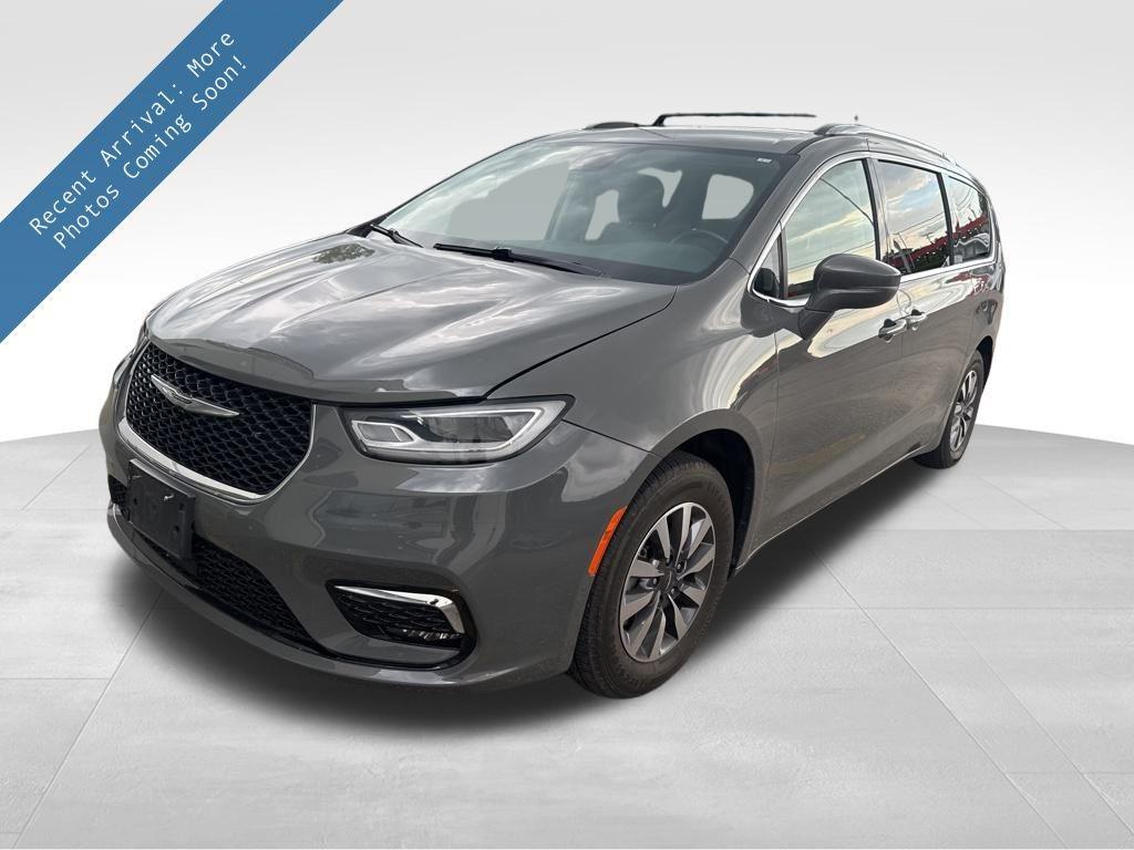 used 2021 Chrysler Pacifica car, priced at $21,249