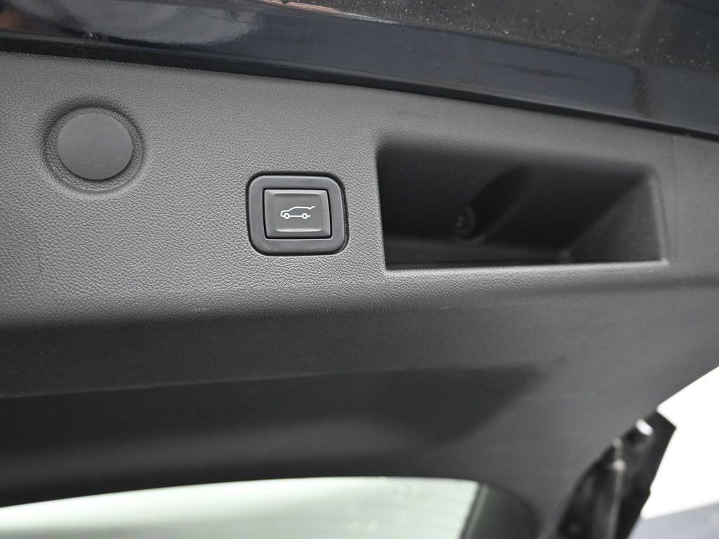 used 2022 Chevrolet Equinox car, priced at $20,500