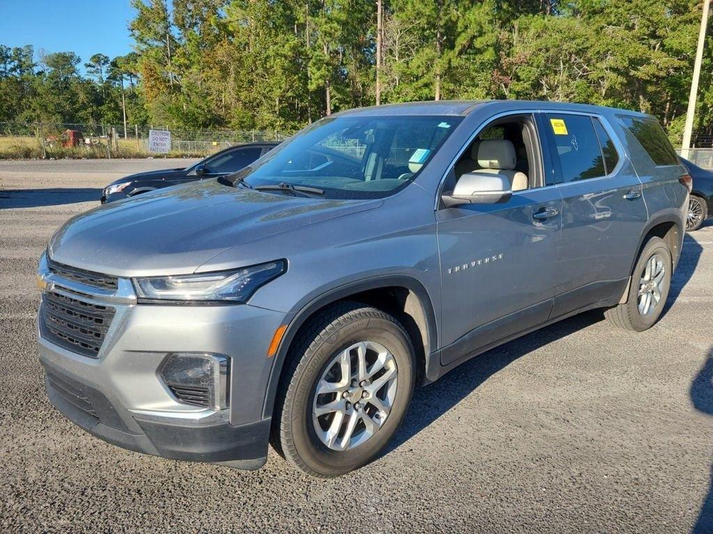 used 2023 Chevrolet Traverse car, priced at $22,994
